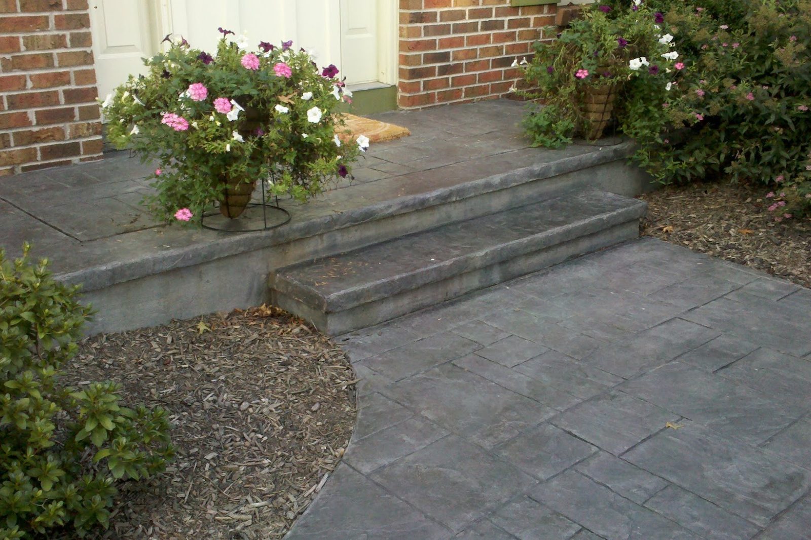 Concrete steps and stone-look walls built by Pave Patrol in New Jersey